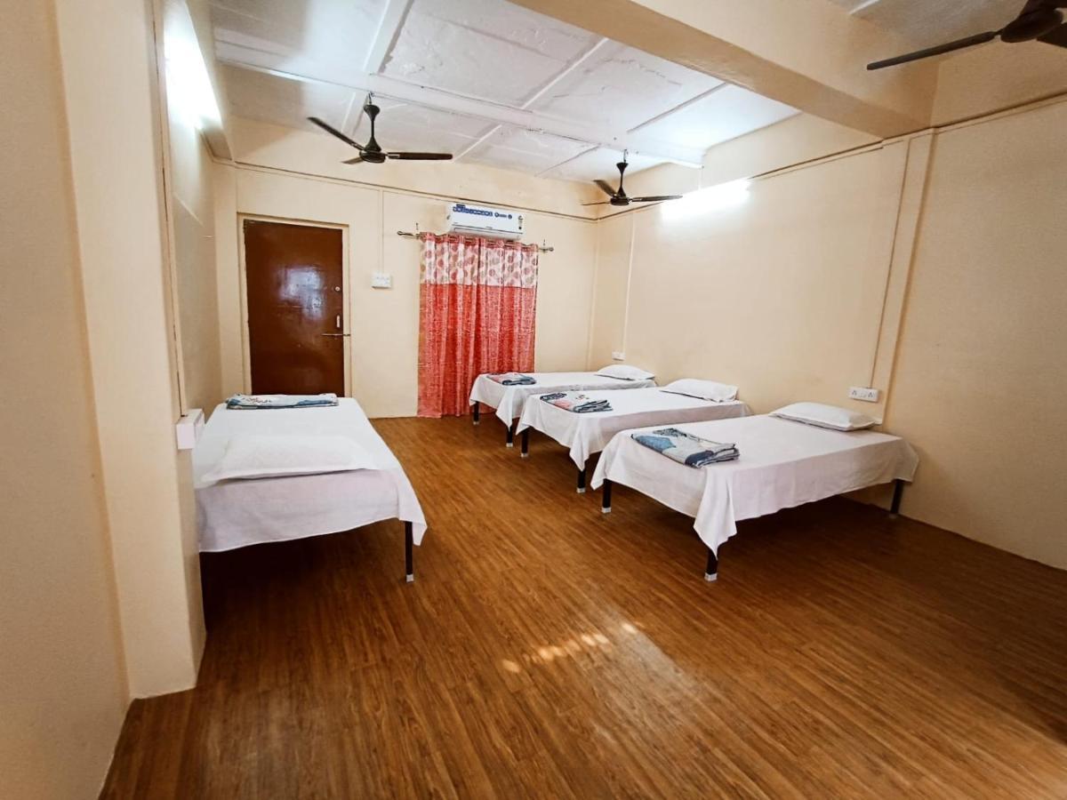 Nain Guest House Ujjain Buitenkant foto