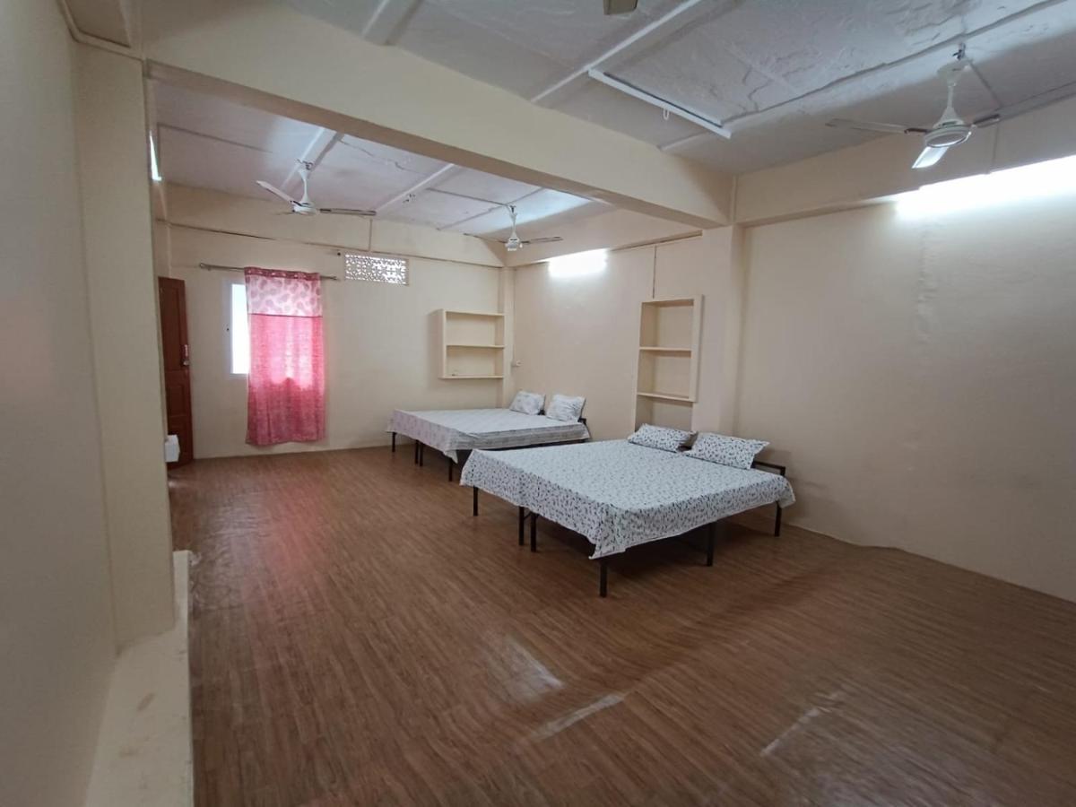 Nain Guest House Ujjain Buitenkant foto